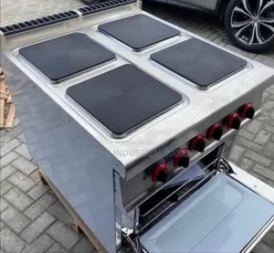 Photo - Four Plates Commercial Cooker Stove