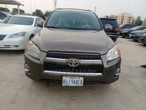 Toyota RAV4 2.5 Limited 4x4 2010 Brown