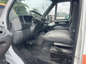 Volkswagen Transporter 2007 White