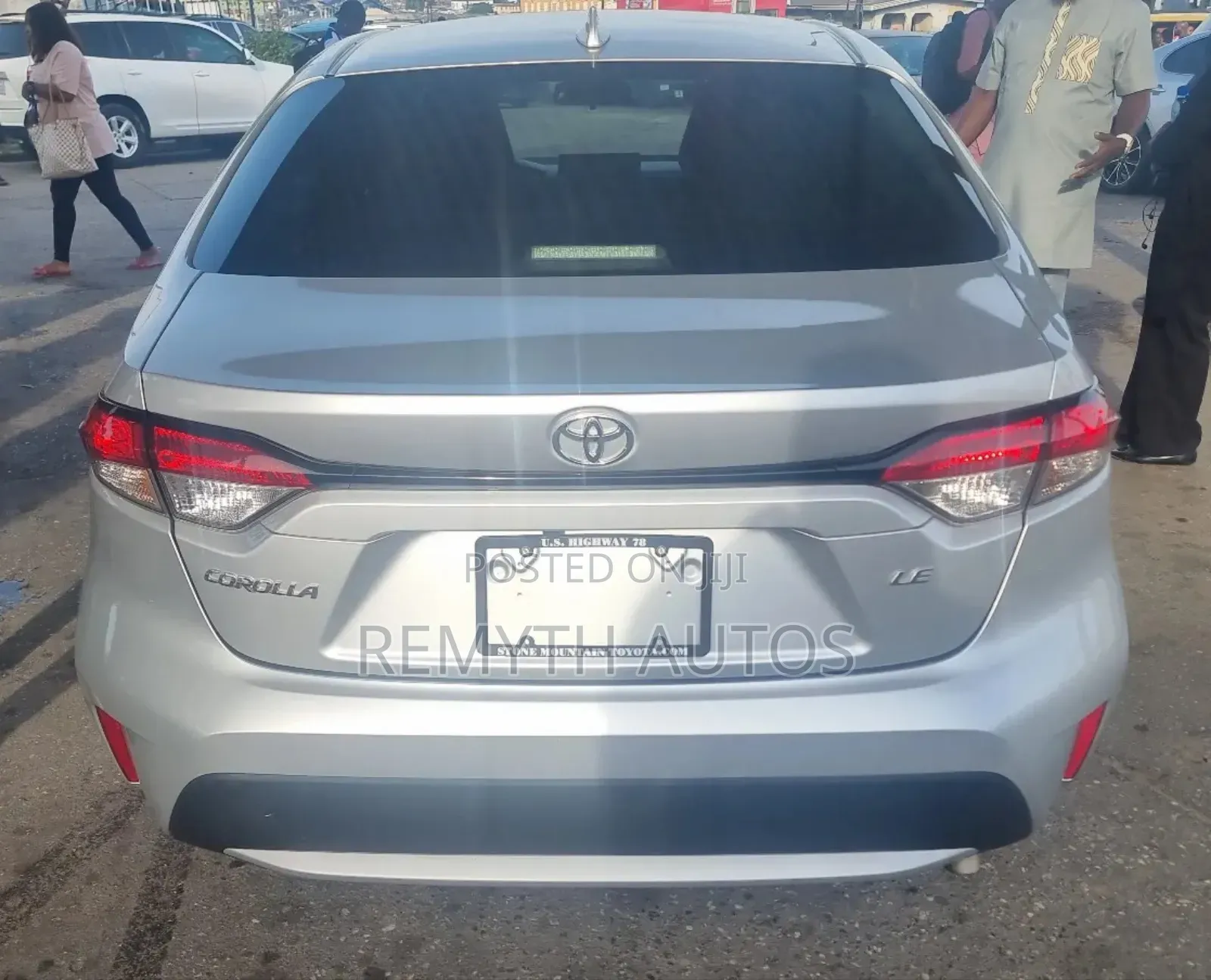 Toyota Corolla LE 2021 Silver