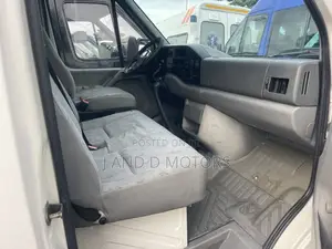 Volkswagen LT 2000 Yellow