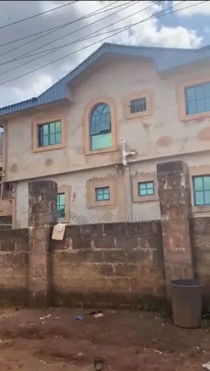 12bdrm Block of Flats in Benin City for rent