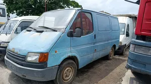 Photo - Ford Transit 1999 White