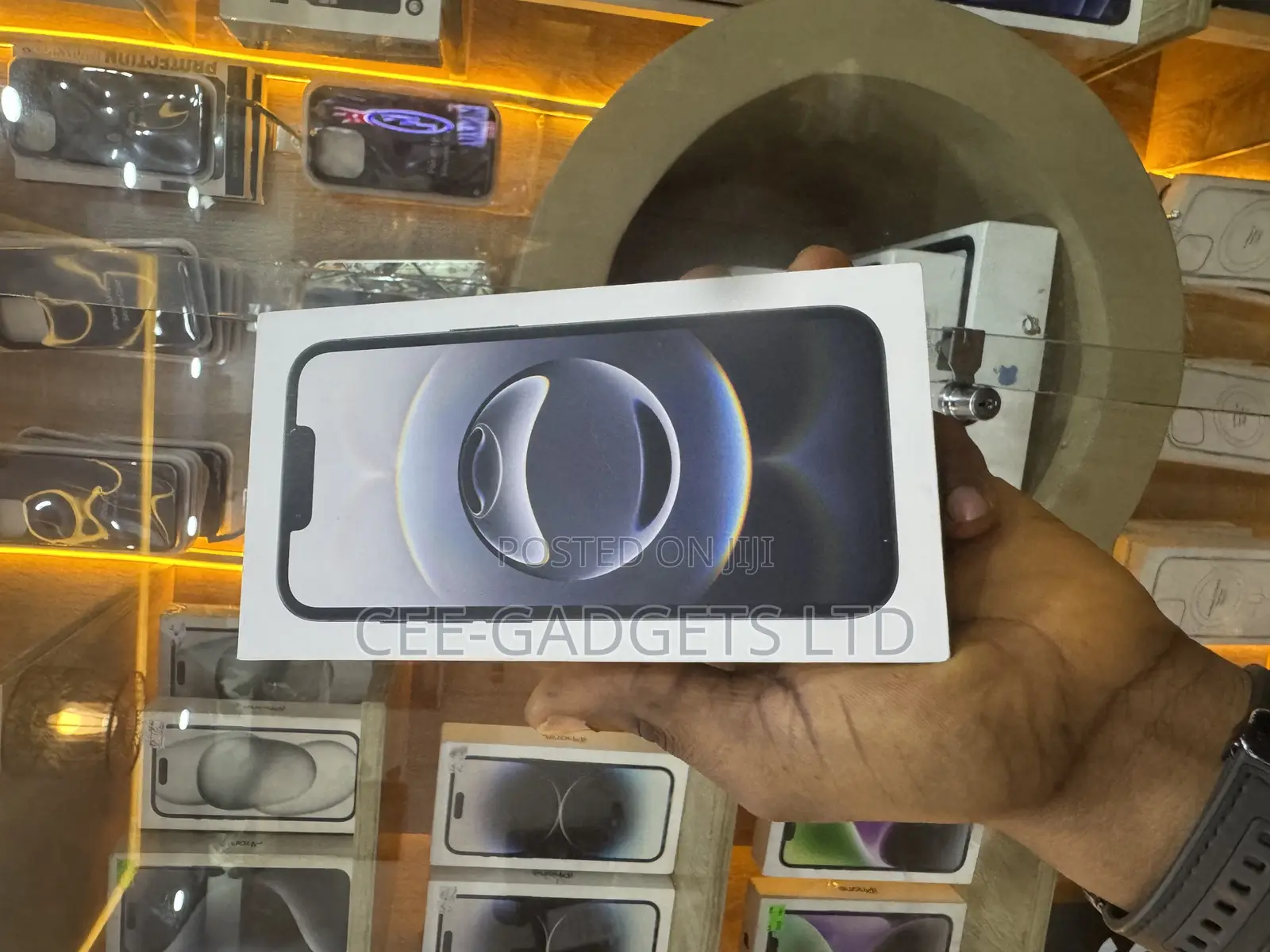 New Apple iPhone 16e 128 GB Black