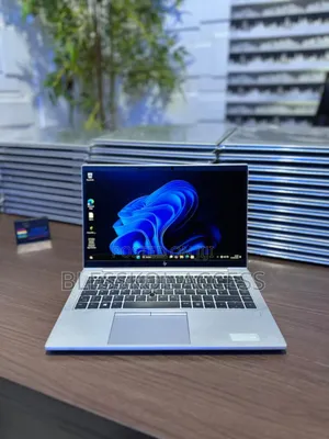 Laptop HP EliteBook 830 G8 8GB Intel Core i5 SSD 256GB