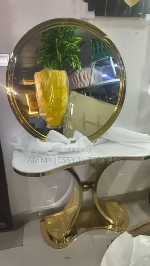 Standard Mirror Console