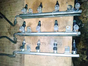 Set of Nuzzle Nissan Sentra Tiida 2006-2010 Model