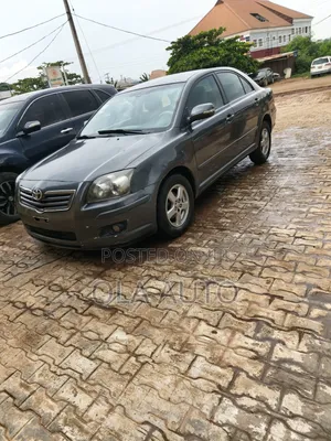 Photo - Toyota Avensis 2007 Gray