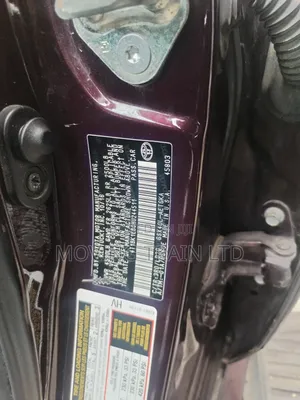 Toyota Avalon XLE Plus Sedan FWD (3.5L 6cyl 6A) 2017 Burgundy