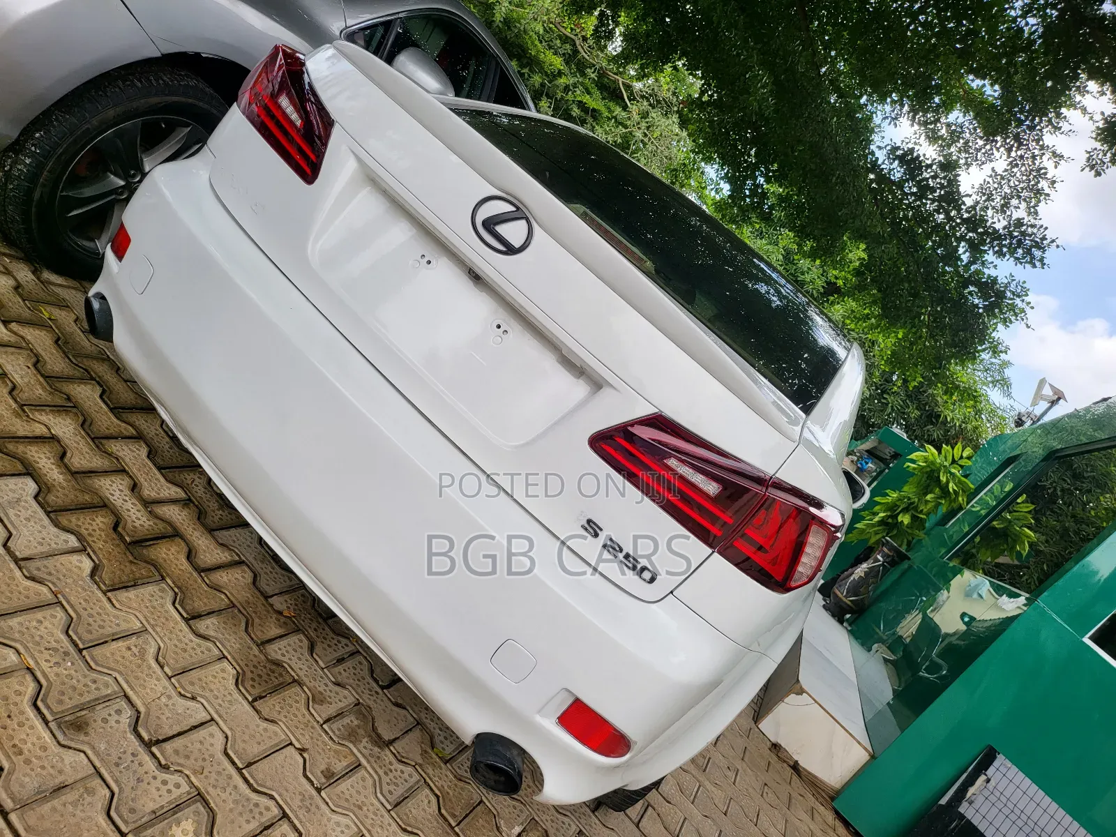 Lexus IS 2010