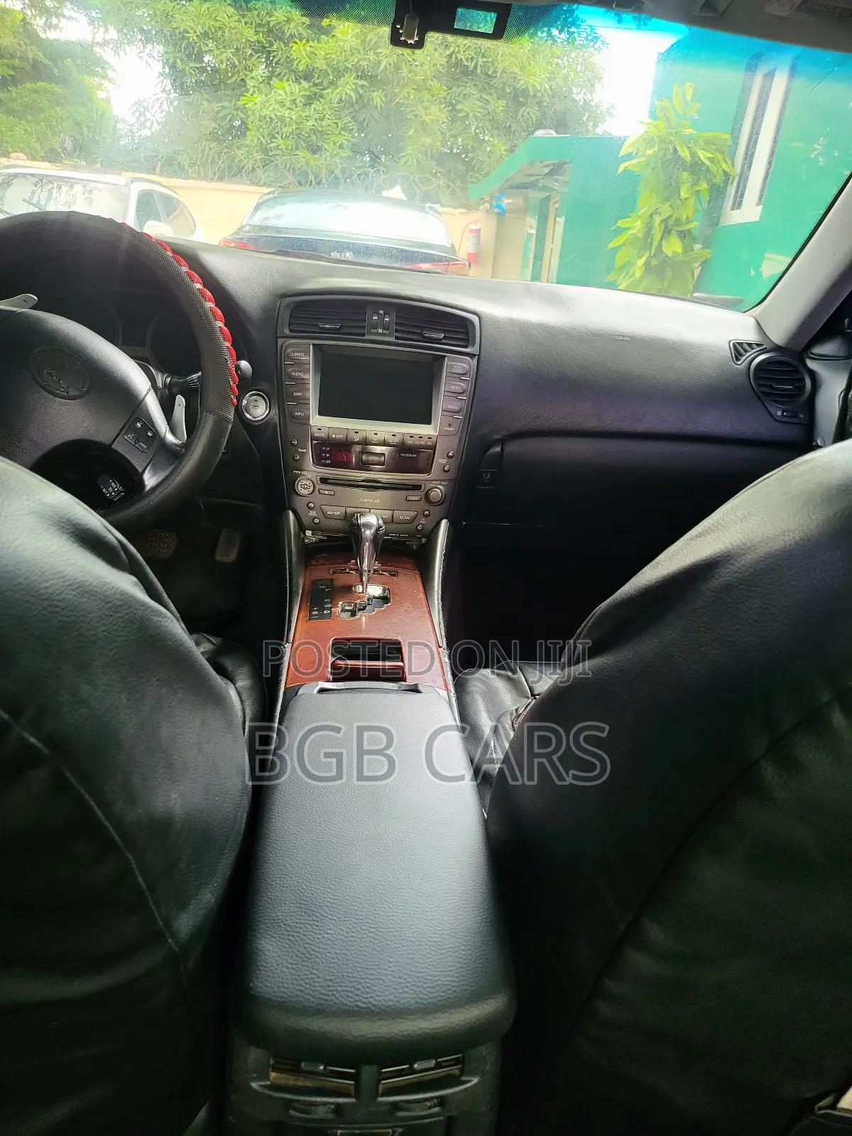 Lexus IS 2010