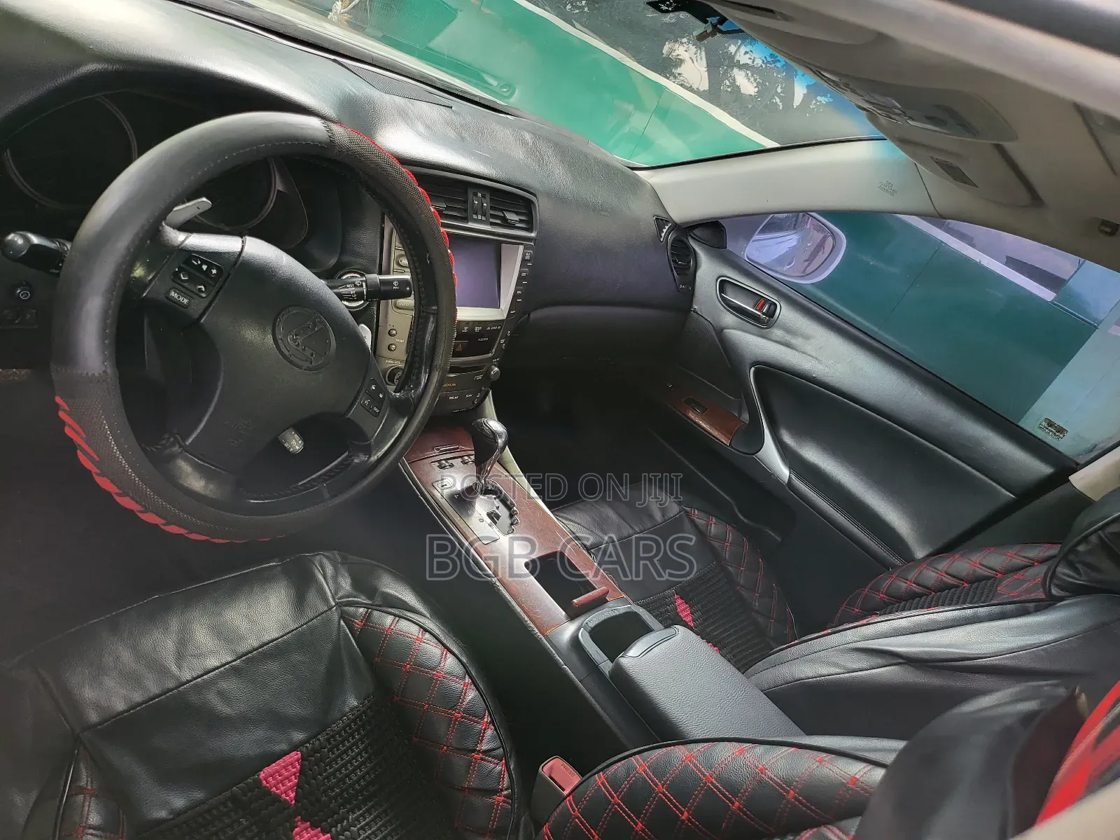 Lexus IS 2010