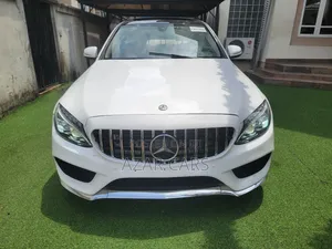 Mercedes-Benz C300 Sport 4dr RWD Sedan (2.0L 4cyl 7A) 2015 White