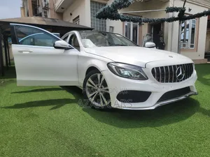 Mercedes-Benz C300 Sport 4dr RWD Sedan (2.0L 4cyl 7A) 2015 White