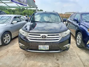 Toyota Highlander Limited 3.5l 4WD 2013 Black