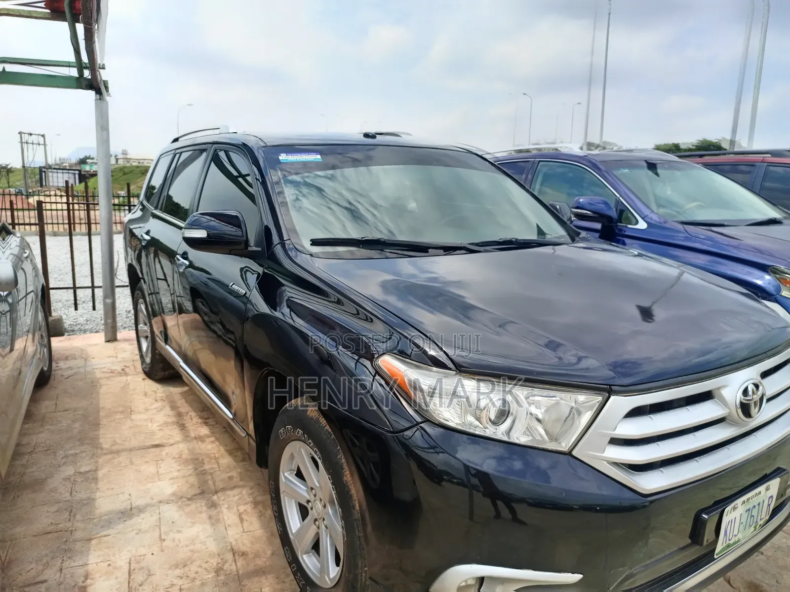 Toyota Highlander Limited 3.5l 4WD 2013 Black
