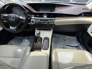 Lexus ES 350 FWD 2016 Red