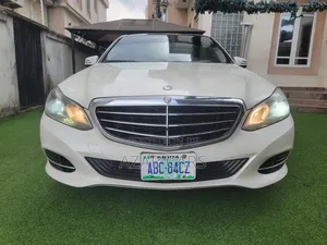 Mercedes-Benz E350 Base 4Matic Sedan AWD (3.5L 6cyl 7A) 2014 White