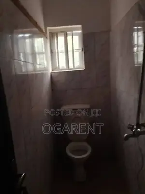 3bdrm Apartment in Benin City for rent