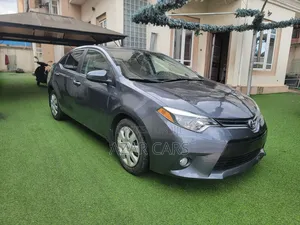 Toyota Corolla LE ECO Premium (1.8L 4cyl CVT) 2016 Gray