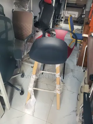 4 Leg Iron Base High Chair With Italian Plastic