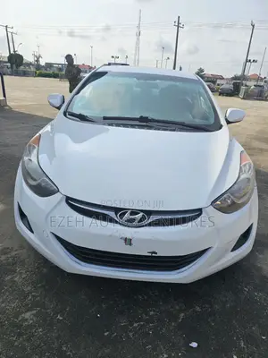 Hyundai Elantra 2012 White