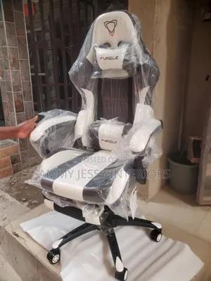 Game Chair With Handdress