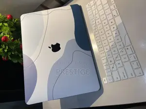 Macbook Pro 2017/2020 Pouch