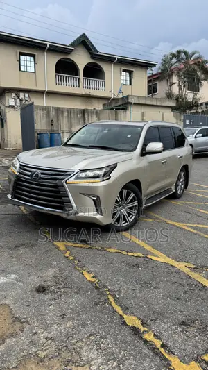 Lexus LX 570 AWD 2016 Gold