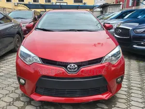 Toyota Corolla 2016 Red