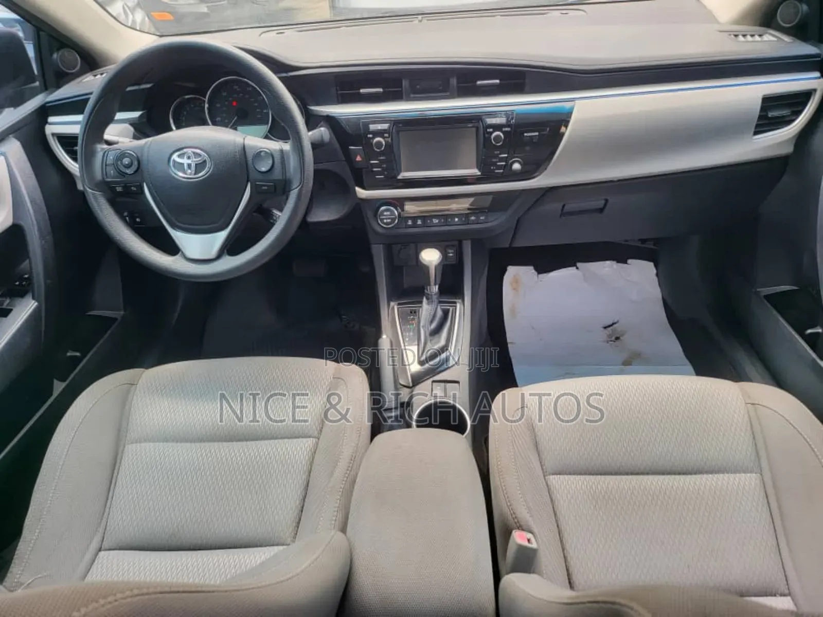 Toyota Corolla 2016 Red