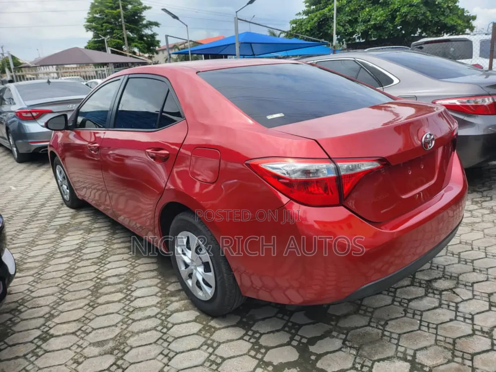 Toyota Corolla 2016 Red