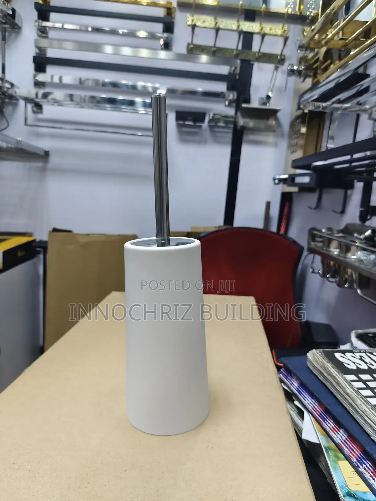 Standing Toilet Brush (Hg6)