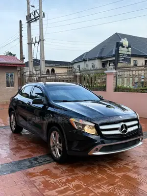 Mercedes-Benz GLA-Class GLA250 4MATIC 4dr SUV AWD (2.0L 4cyl Turbo 7AM)