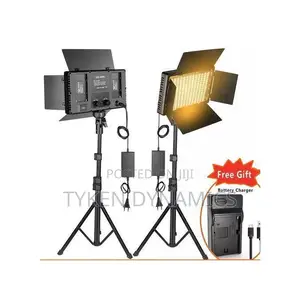 Pro Led 800 Light Kit + Tripod Stand + Batteries.