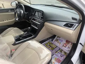 Hyundai Sonata SE 2020 White