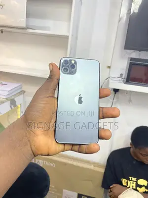 Photo - Apple iPhone 11 Pro Max 256 GB Gray