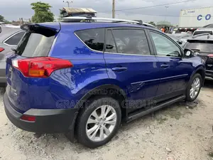 Toyota RAV4 Limited 4dr SUV AWD (2.5L 4cyl 6A) 2014 Blue
