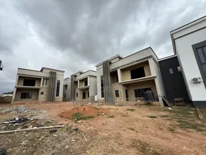 4bdrm Duplex in Kado for sale