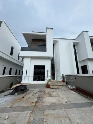 3bdrm Duplex in Shell Co Operative, Port-Harcourt for sale
