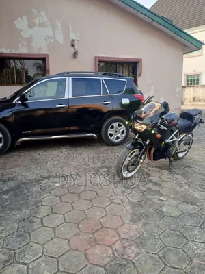 Yamaha 2010 Black