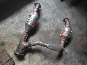 Center Catalyst Converter Toyota Fj Cruiser 2005-2010 Model