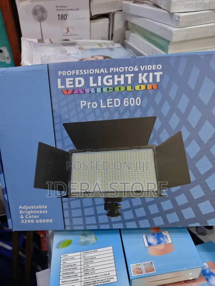 Professional Led 600 Light With Stand