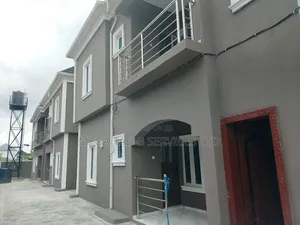 2bdrm Block of Flats in Makogi Estate, Berger for rent