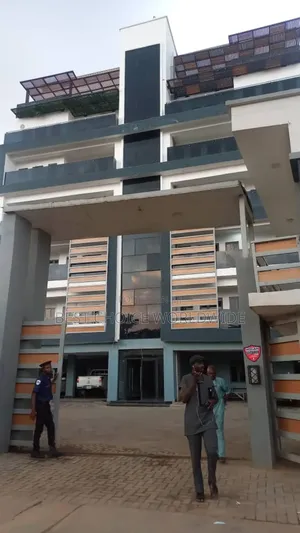 3bdrm Block of Flats in Oluyole Estay for rent