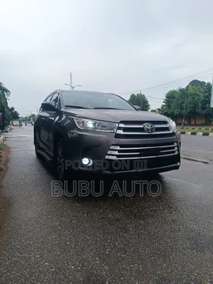 Toyota Highlander XLE V6 4x4 (3.5L 6cyl 6A) 2016 Gray