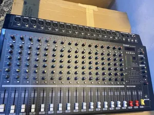 Yamaha 16 Channels Powered Mixer