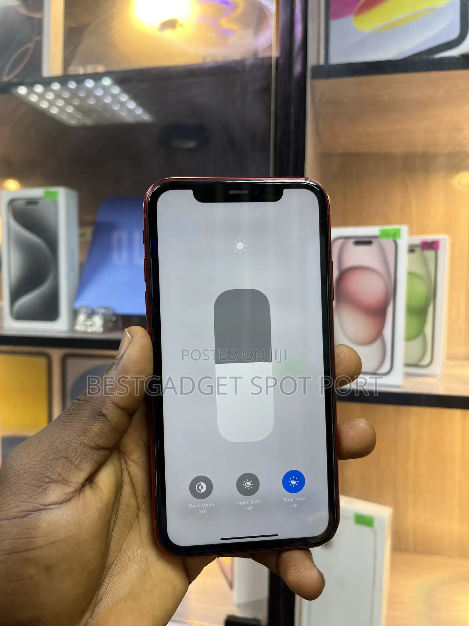 Apple iPhone 11 64 GB Red