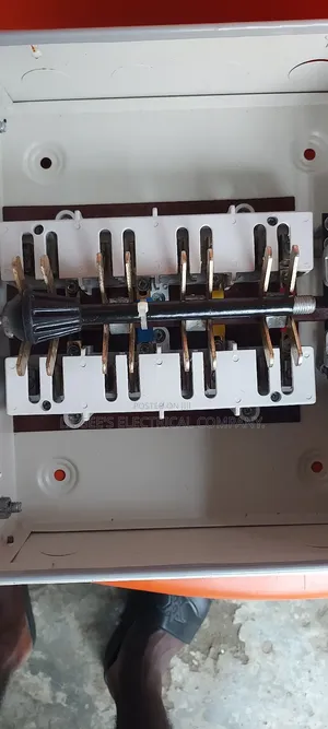 High Quality Powermax 63 Amps Changeover Switch
