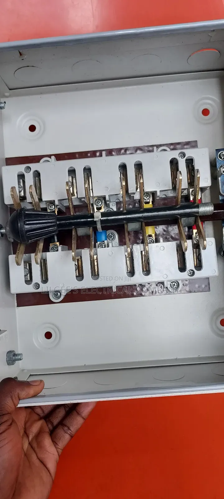 High Quality Powermax 63 Amps Changeover Switch